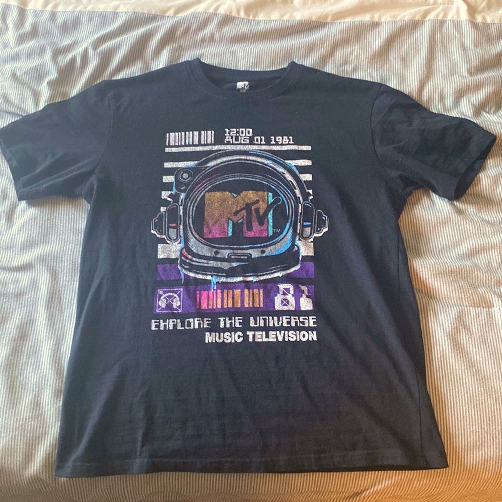 Retro MTV T-Shirt - Size large in mens, but runs a bit smaller.